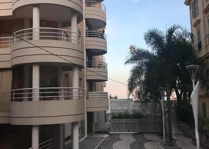 Debussy One Bedroom Apartment With A Balcony