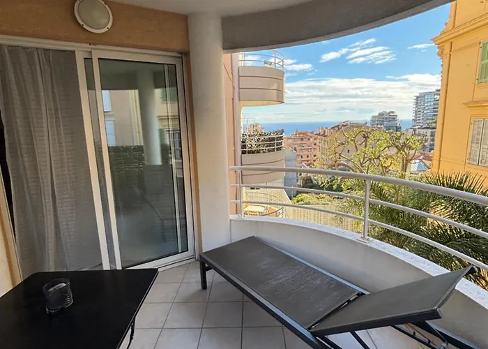 Debussy One Bedroom Apartment With A Balcony